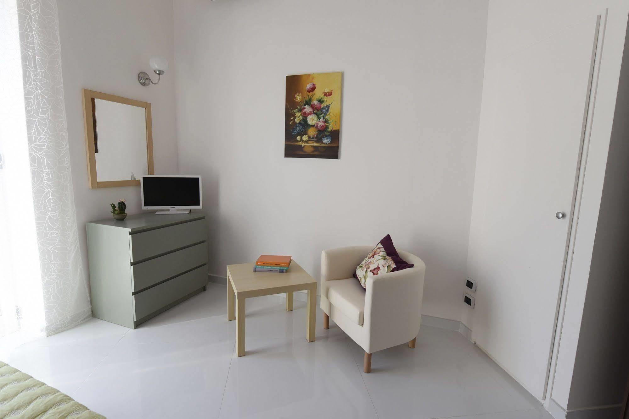 Evita House B&B ポンペイ エクステリア 写真