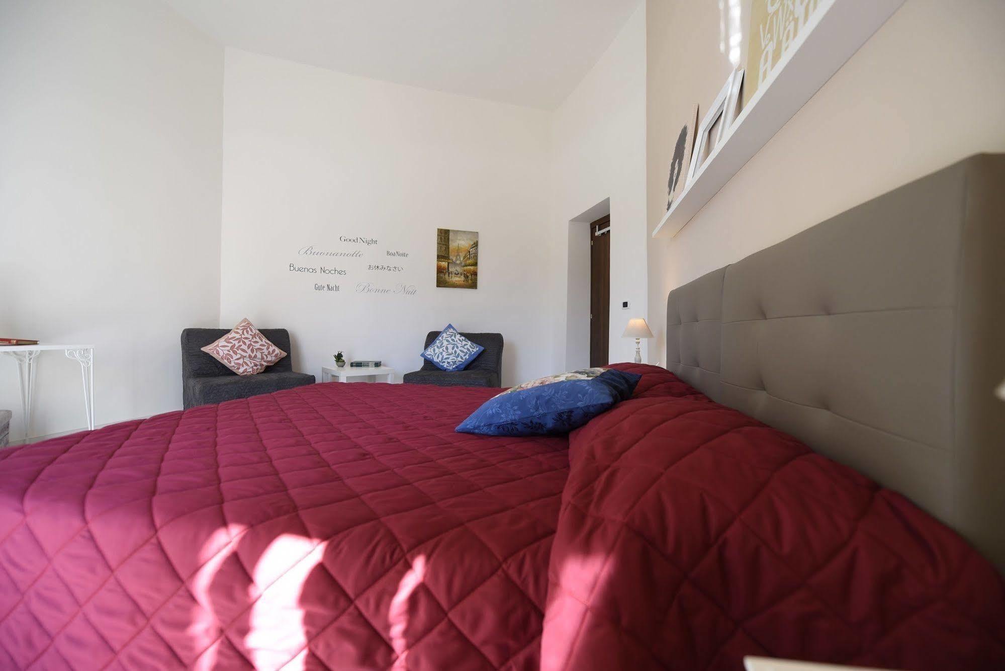 Evita House B&B ポンペイ エクステリア 写真